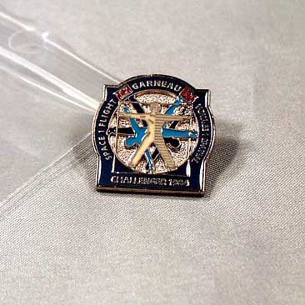 MARC GARNEAU 1984 STS-41-G ASTRONAUT PERSONAL LAPEL PIN FIRST SHUTTLE MISSION